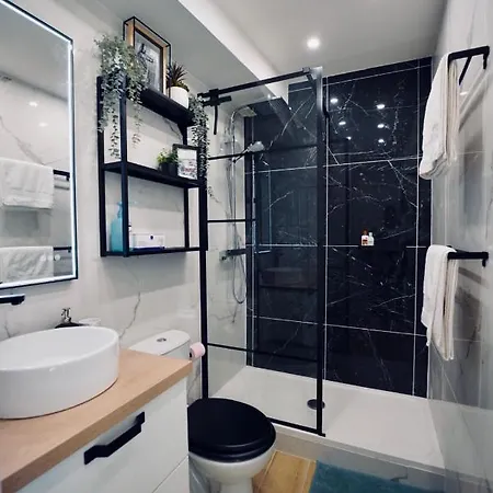 New ! Superbe Studio Vieux - Climatise Apartment