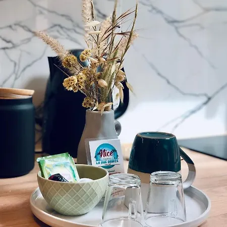 New ! Superbe Studio Vieux - Climatise 아파트 *